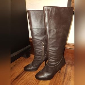 Size 6 Loft boots